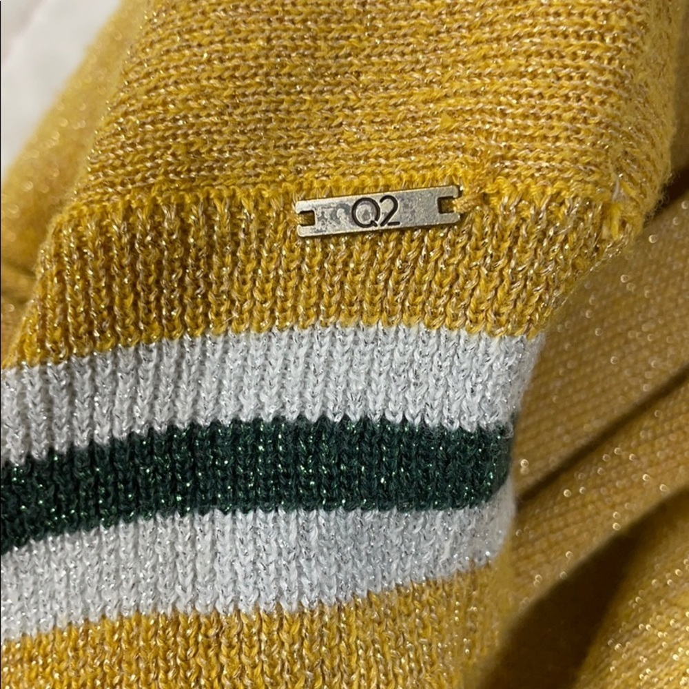 Q2 COLLECTION Vintage Sweater European Shirt Jumper Turtle Crew Metallic Gold - Picture 6 of 11
